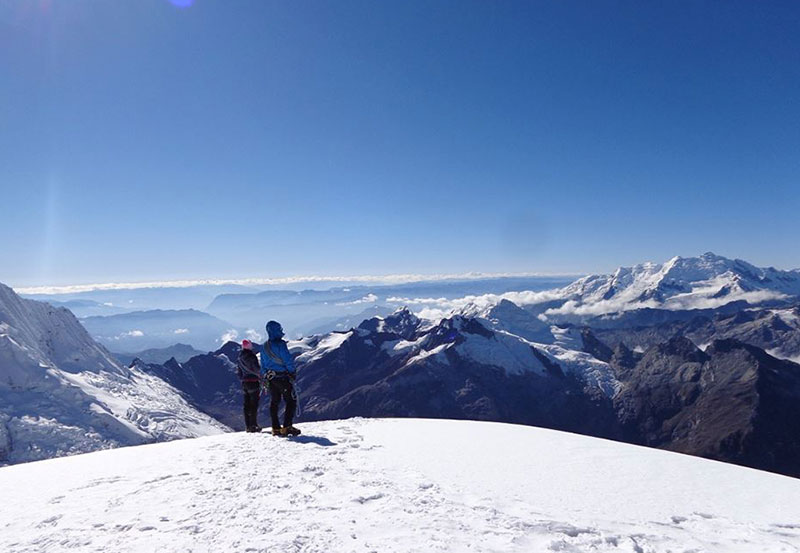 Trekking Cedros Alpamayo & Huascaran and Climbing Nevado Vallunaraju